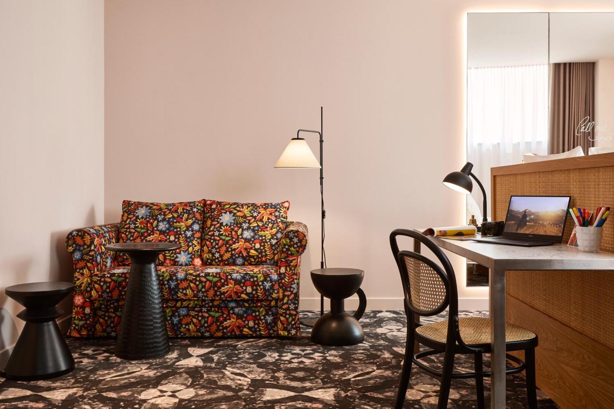 Hotel Mama Shelter 4*